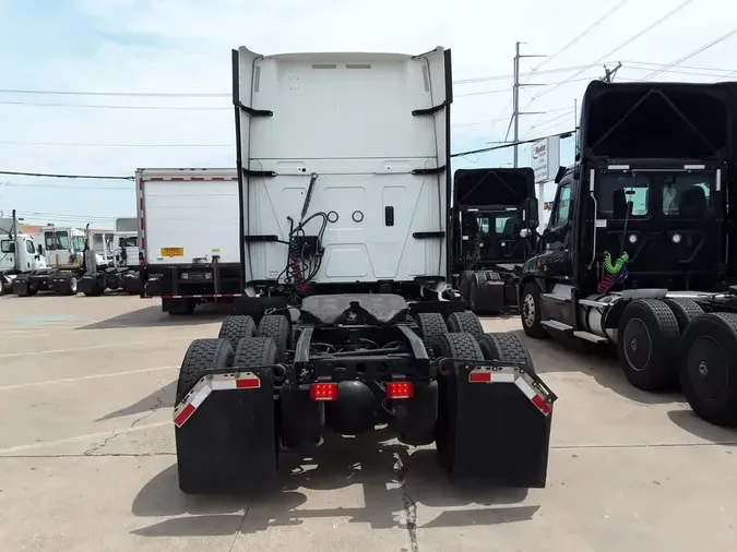 2020 NAVISTAR INTERNATIONAL LT625 SLPR CAB