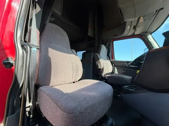 2021 INTERNATIONAL LT625