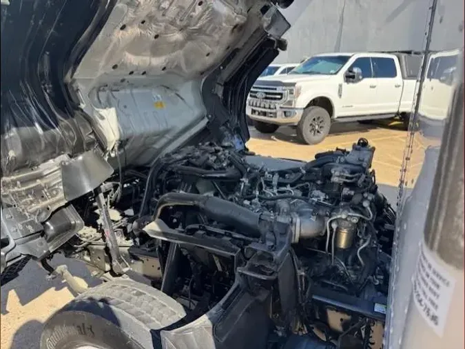 2022 Isuzu NPR-XD