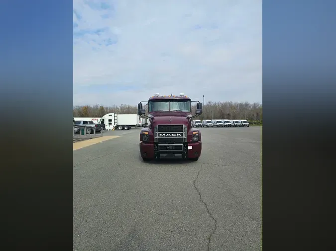 2019 MACK TRUCKS, INC. ANTHEM 64T