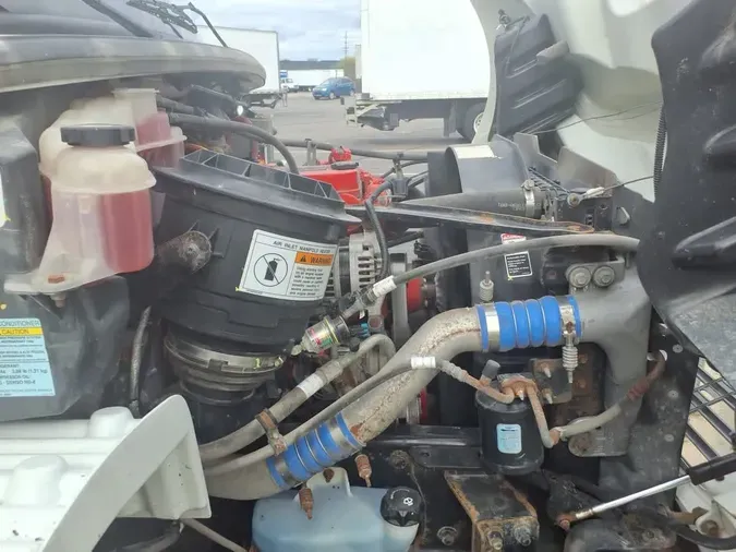 2015 FREIGHTLINER/MERCEDES M2 106