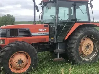 Kubota M120