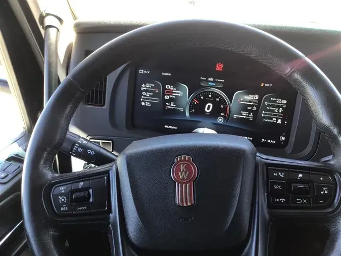 2023 KENWORTH T680