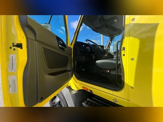 2018 INTERNATIONAL RH613