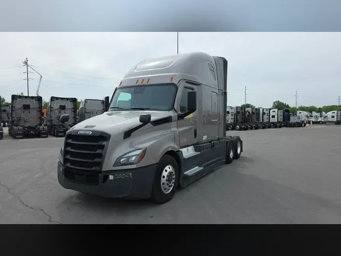 2025 Freightliner Cascadia 126