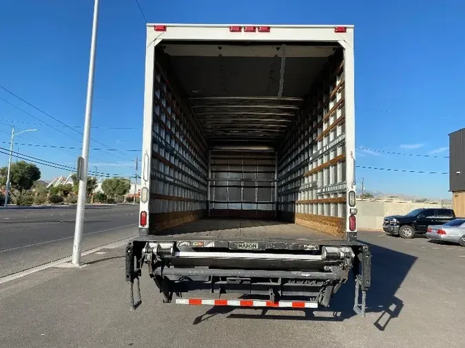 2016 Freightliner M2