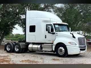 2023 INT LT625 6x4