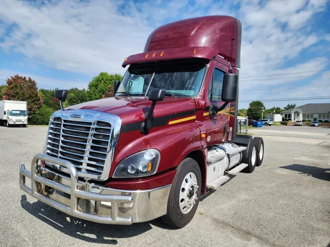 2018 FREIGHTLINER/MERCEDES CASCADIA 12538e605ae63a752372cac145085369b65