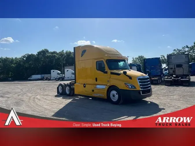 2020 FREIGHTLINER CA126