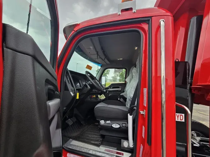 2026 Kenworth T88038e7302eb53f0f2187201d506f790fe3