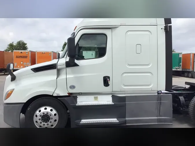 2020 Freightliner Cascadia