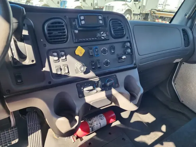 2019 FREIGHTLINER/MERCEDES M2 10638e753b5eaeb515a4c5c6f1ac2d8359e