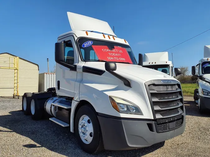 2019 FREIGHTLINER/MERCEDES CASCADIA