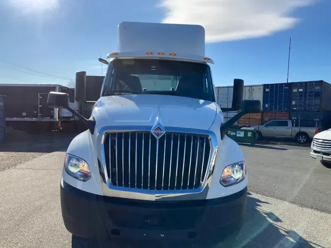 2019 NAVISTAR INTERNATIONAL LT625 DAYCAB T/A38ed667a544f9a1f167839213c2b09e0