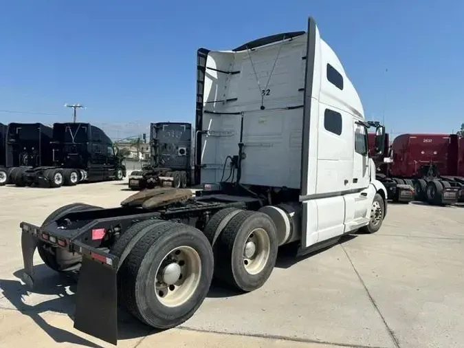 2022 Volvo VNL64T76038f68aa846c8537f1e9b605a742fc459