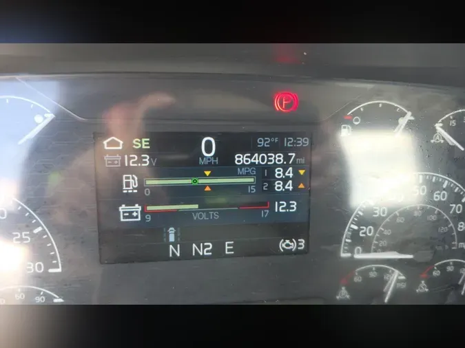 2019 Volvo VNL300