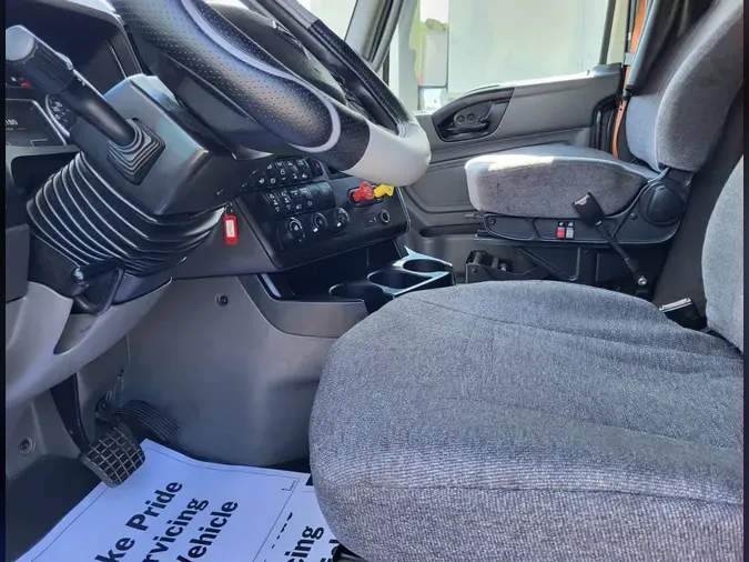 2020 NAVISTAR INTERNATIONAL LT625 SLPR CAB