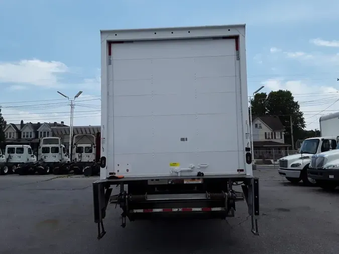 2019 FREIGHTLINER M2 106
