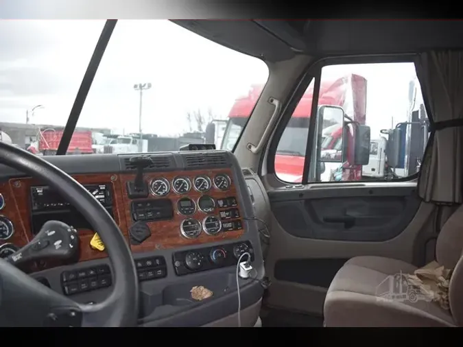 2014 FREIGHTLINER CASCADIA 125