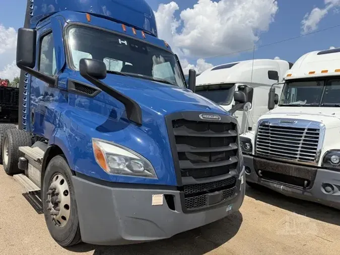 2022 FREIGHTLINER CASCADIA 1163902a4f417d463f5cc8e645366ab4351