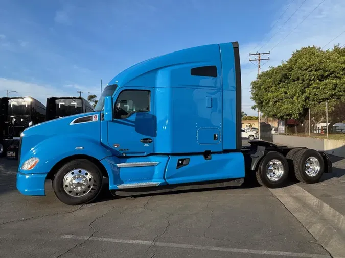 2021 Kenworth T680