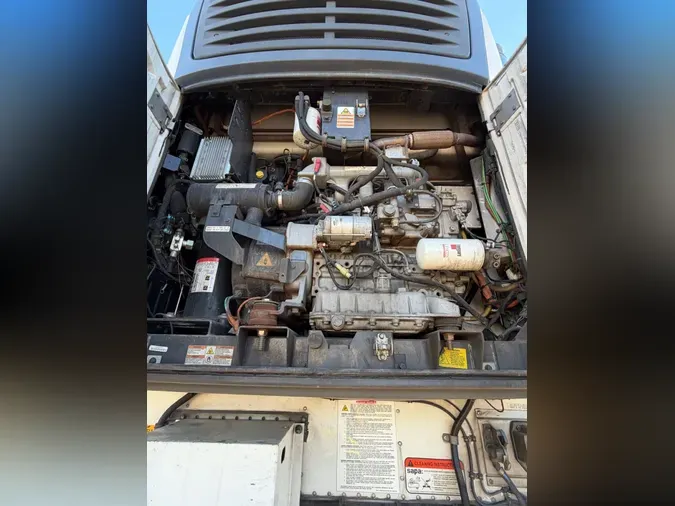 2016 UTILITY TRAILERS VS1RA 28/162/102390764feac024235ae55aa3af6b1e6ed