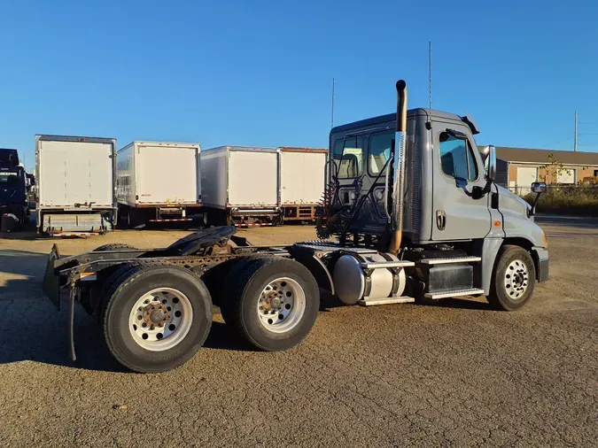 2018 FREIGHTLINER/MERCEDES CASCADIA 125