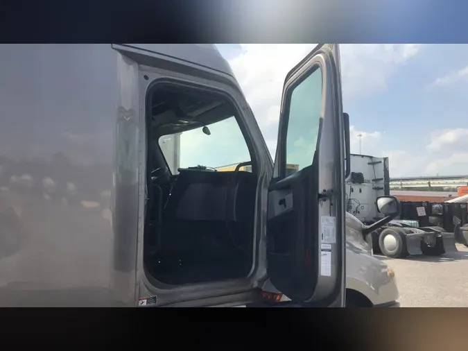 2020 Freightliner Cascadia