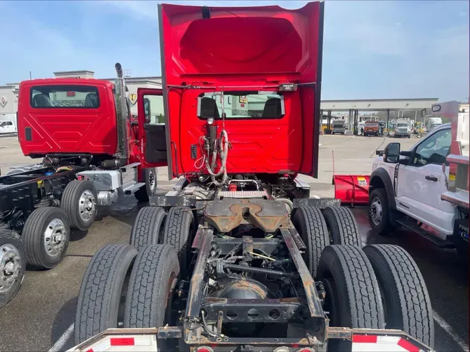 2020 International LT625