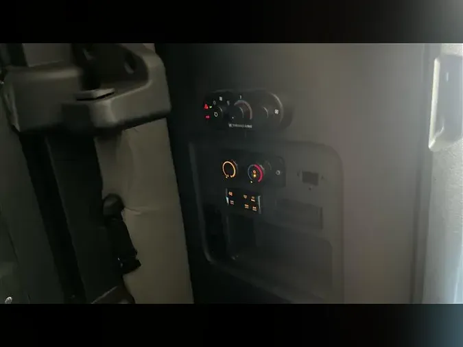 2019 FREIGHTLINER CA126