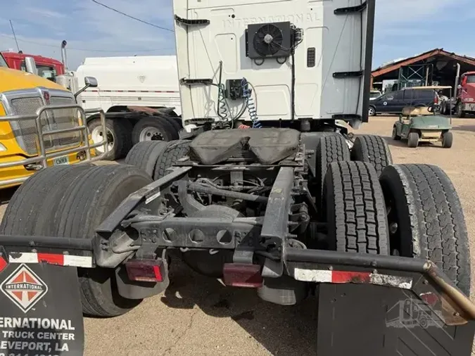 2020 INTERNATIONAL LT
