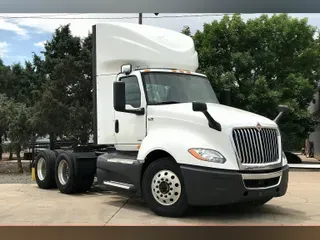 2021 INT LT625 6x4