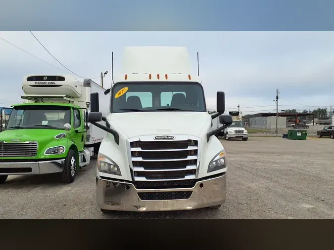 2020 FREIGHTLINER/MERCEDES NEW CASCADIA 116