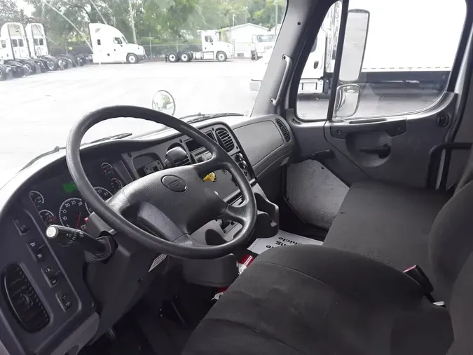 2016 FREIGHTLINER M2 106