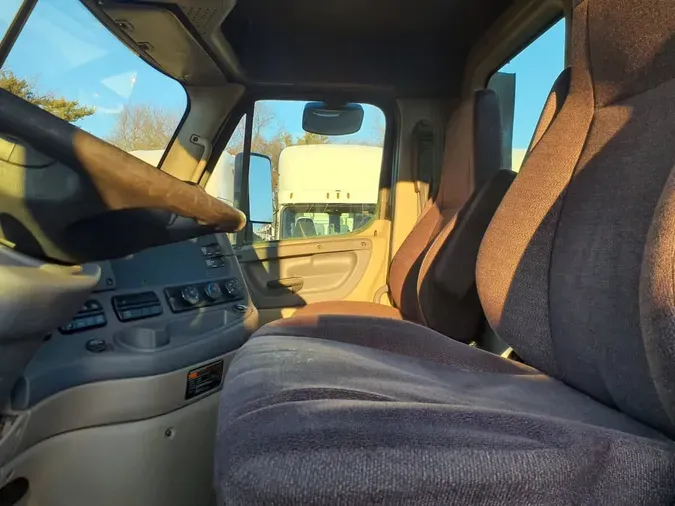 2016 FREIGHTLINER/MERCEDES CASCADIA