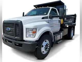 2023 Ford F-650