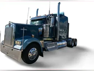 2021 Kenworth W900L