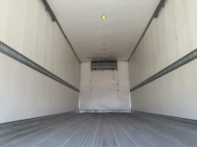 2019 FREIGHTLINER/MERCEDES M2 106