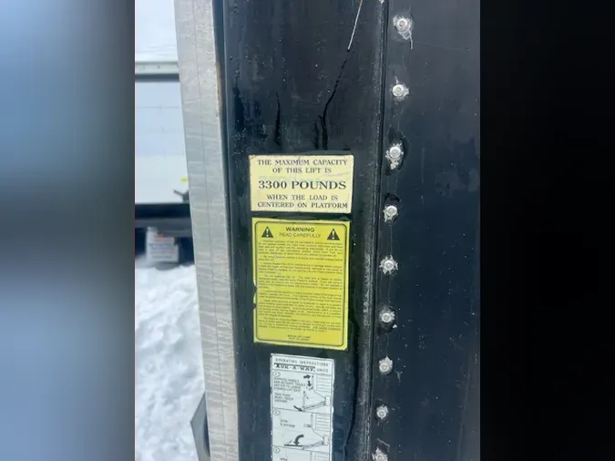 2002 MICKEY TRUCK BODIES 20 FT