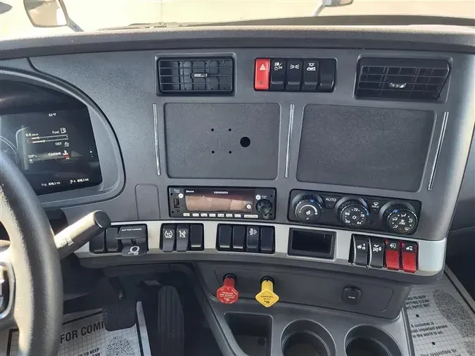 2023 KENWORTH T680