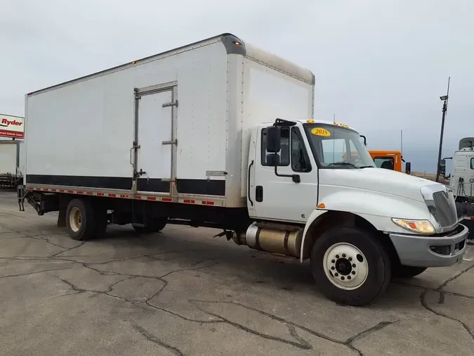 2019 NAVISTAR INTERNATIONAL 4300