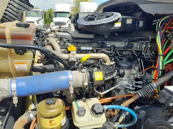 2019 FREIGHTLINER CASCADIA 125