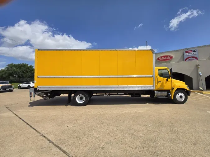 2020 Hino 268A