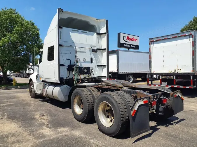2019 NAVISTAR INTERNATIONAL LT625 SLPR CAB