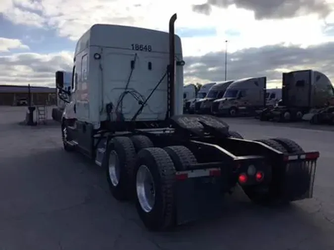 2020 Freightliner Cascadia