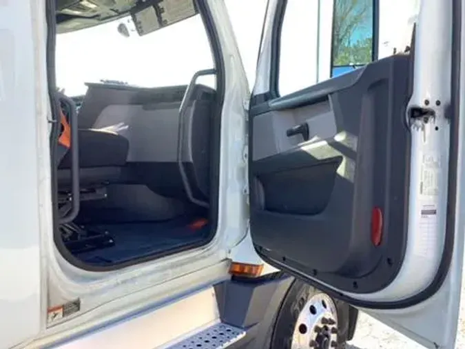 2020 Freightliner Cascadia