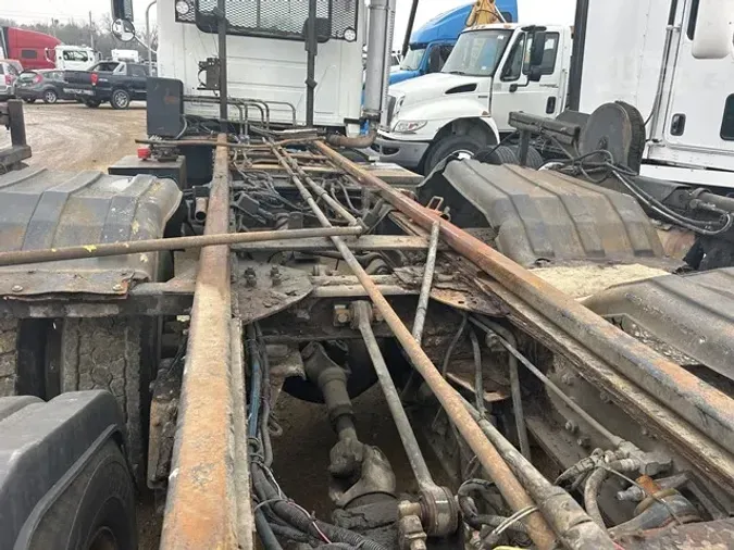 2005 MACK GRANITE CV713