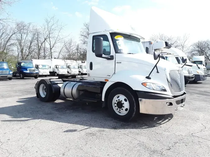 2019 NAVISTAR INTERNATIONAL RH613 DAYCAB S/A39346011bd9a49960e19d341ec5948ba