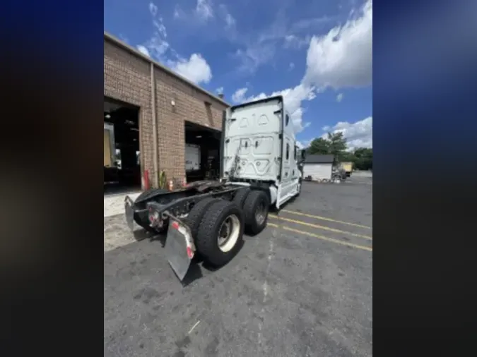 2019 FREIGHTLINER NEW CASCADIA PX12664