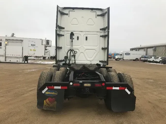 2019 Freightliner T12664ST